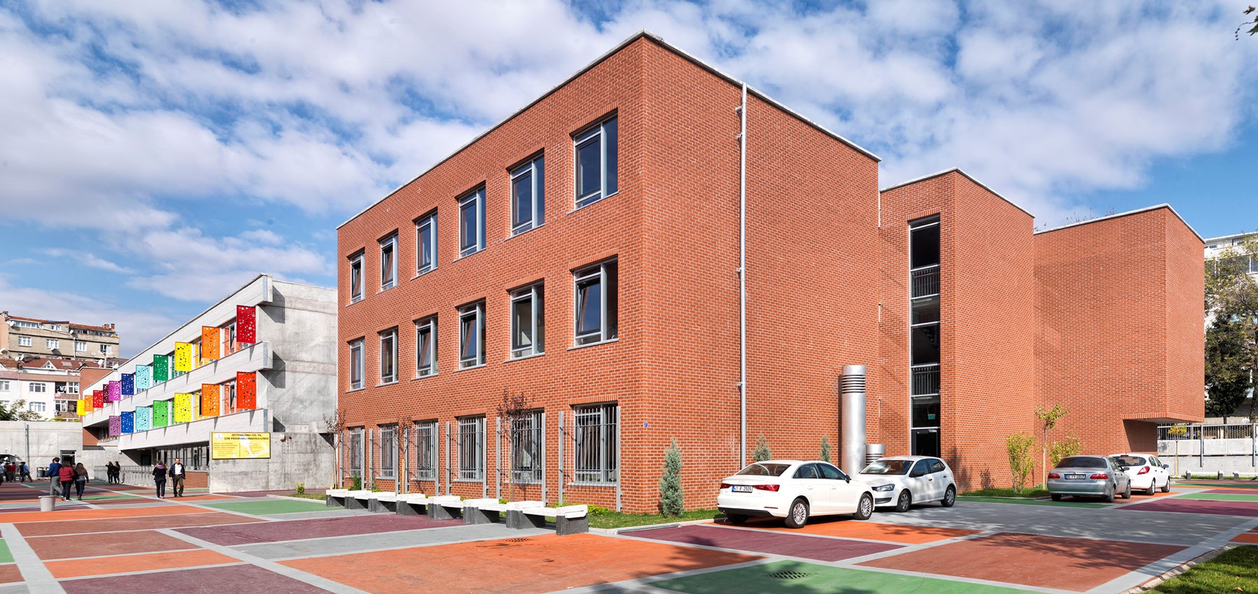 İstanbul Etiler Polis Meslek Yüksek Okulu Yurdu ve 40 Okulun Tasarım ve Yeniden Yapım Kontrollüğü Müşavirlik Hizmetleri (ISMEP)