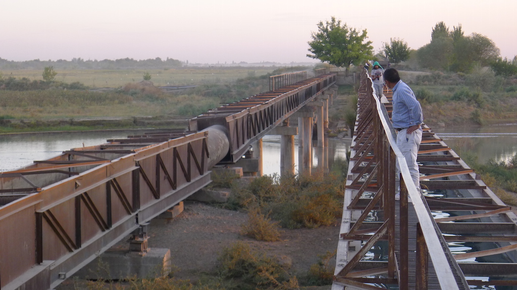 Pyanj Nehir Havzasında Su Kaynakları Y&#246;netimi
